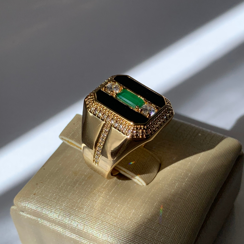 Anel Retangular Esmaltado com Cristal e Zircônia