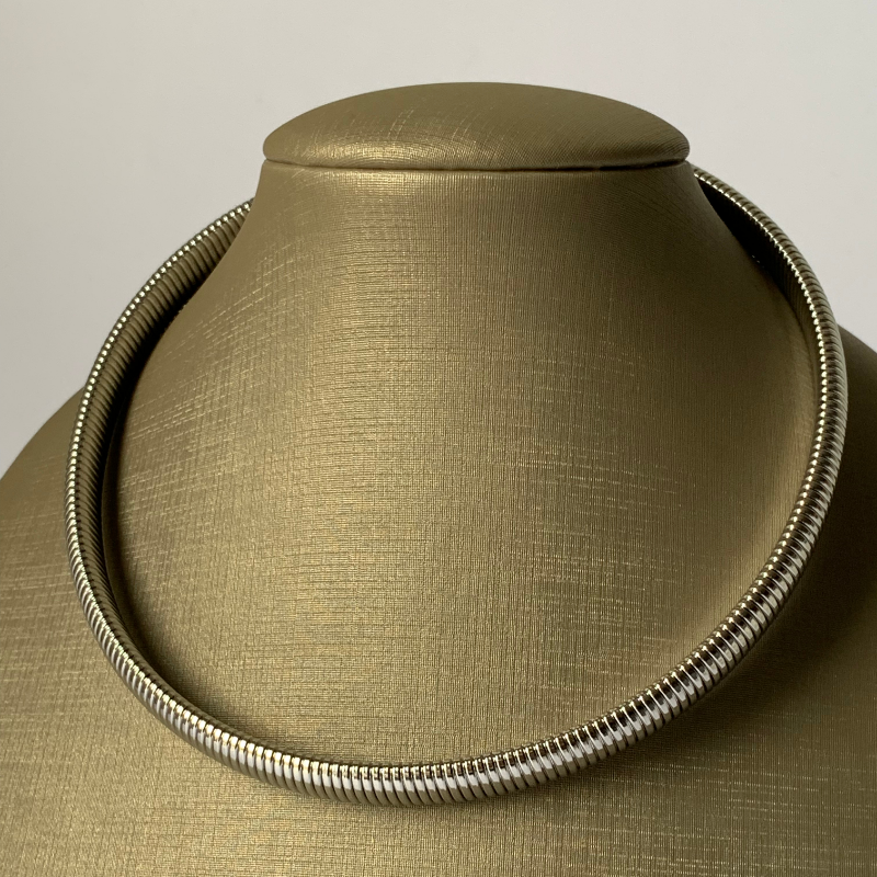 Choker Maleável Texturizado Liso